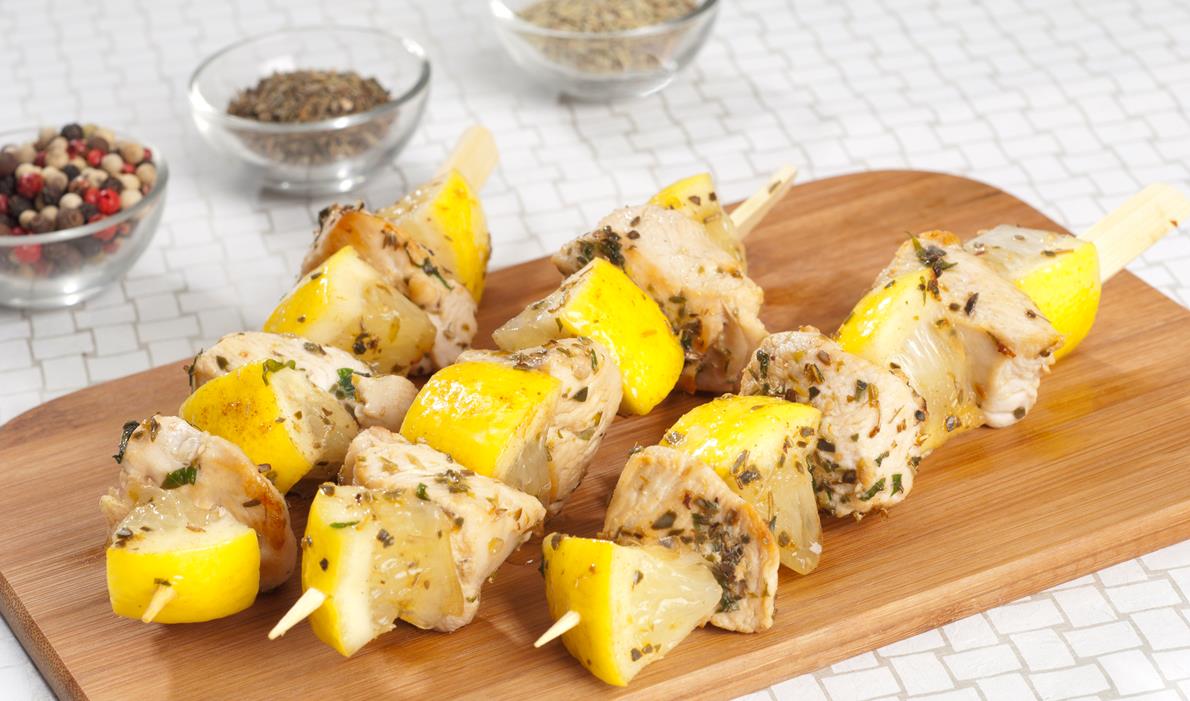 Brochette de poulet thym citron